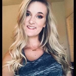 Meet your Posher, Alexis